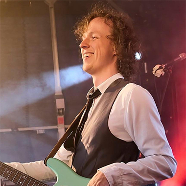 Dirk Photo